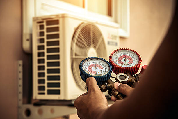 Professional Hvac Installation technician working in Julian, CA